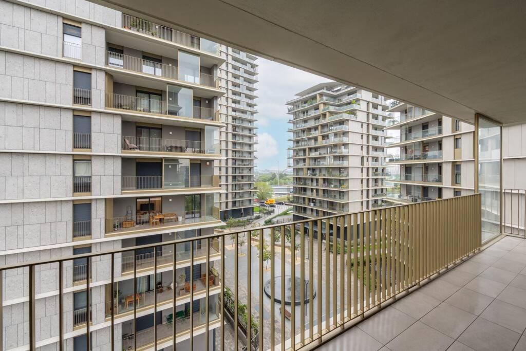 We Home - Uptown74 Bloom Apartment - Milano 외부 사진